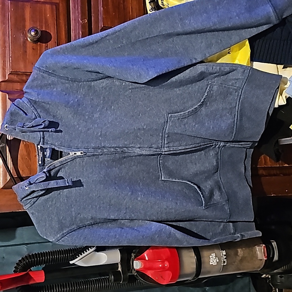!!.               Ladies, PM hoodie